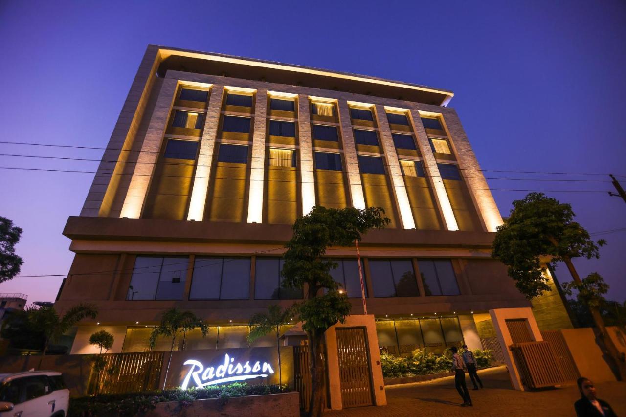 Отель Radisson Бхопал Экстерьер фото